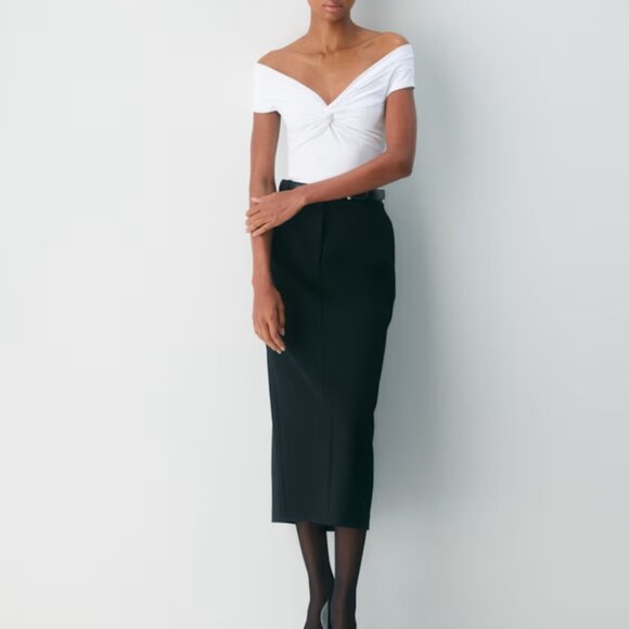 NWT Aritzia CONTOUR Twist Off-shoulder Top White M - Picture 2 of 9